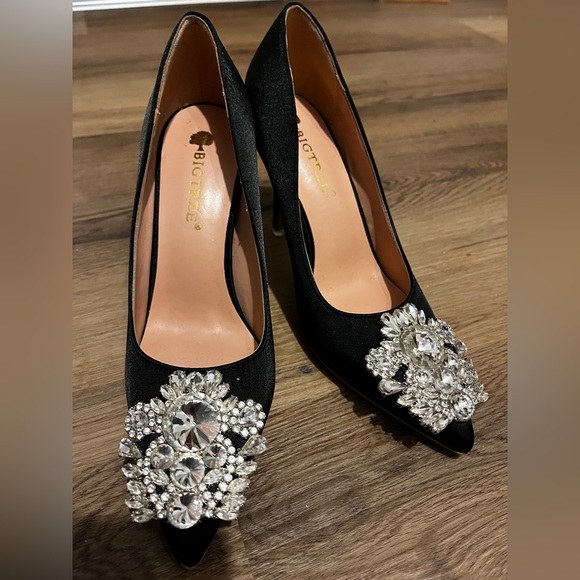 Rhinestone Decor Satin Stiletto Court Heels - Picture 6 of 6